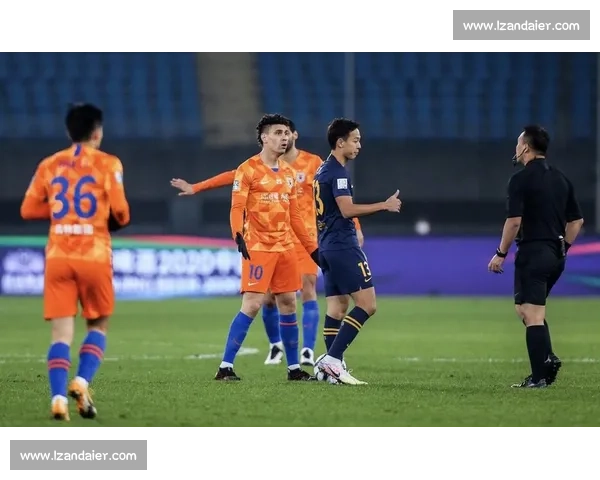 以上港对决鲁能首发阵容解析焦点看点全梳理战术走势前瞻比赛悬念